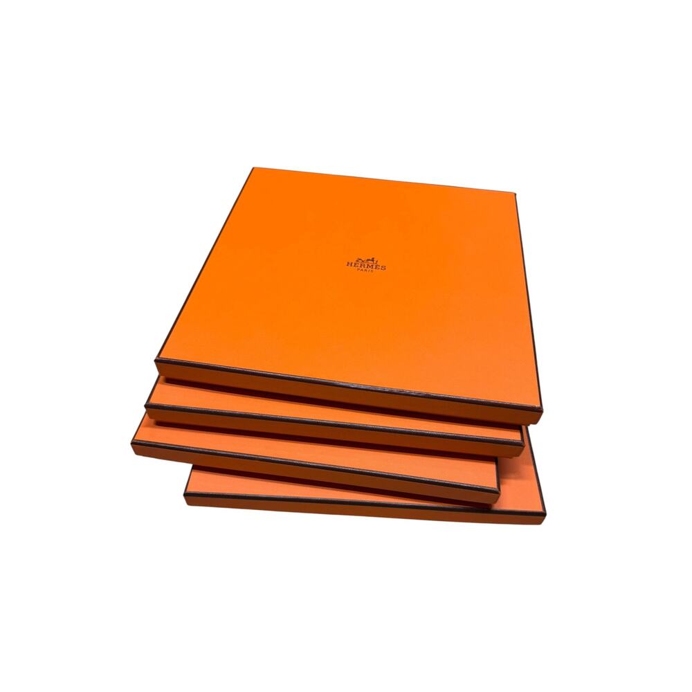 Four Hermes Scarf Boxes - EMPTY - Picture 4 of 4